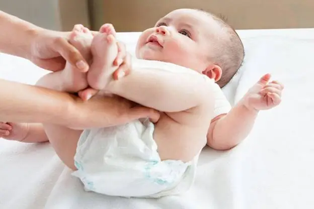 Bé Đi Ngoài Có Nhầy Mũi: Nguyên Nhân Và Khi Nào Cần Đi Khám