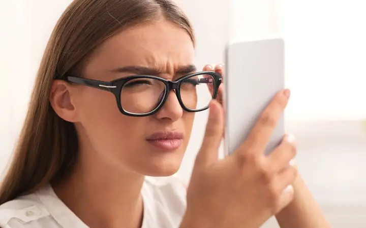 Bệnh Cận Thị Tiếng Anh Là Gì? Tổng Hợp Thông Tin Chi Tiết