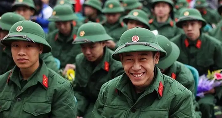Cận Thị Có Được Miễn Nghĩa Vụ Quân Sự? Quy Định Chi Tiết Theo Luật