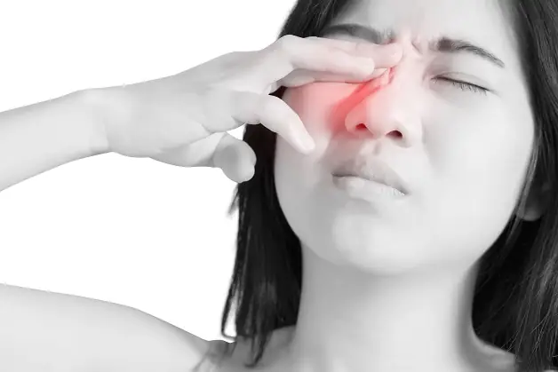 Đau Vùng Hốc Mắt Phải: Nguyên Nhân, Triệu Chứng & Hướng Dẫn Điều Trị
