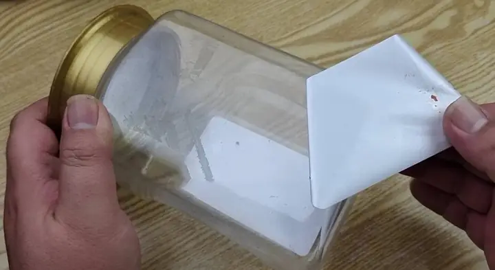 Cách Tẩy Keo Trên Chai Thủy Tinh Hiệu Quả Và An Toàn