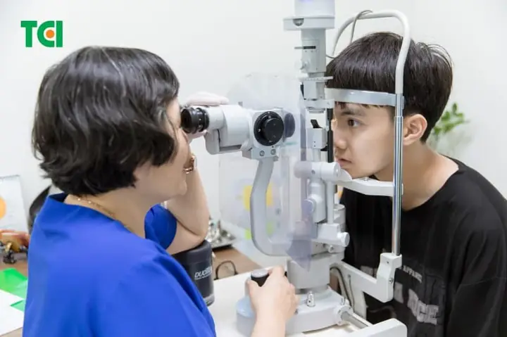 Cận 3 Độ Là Bao Nhiêu Trên 10