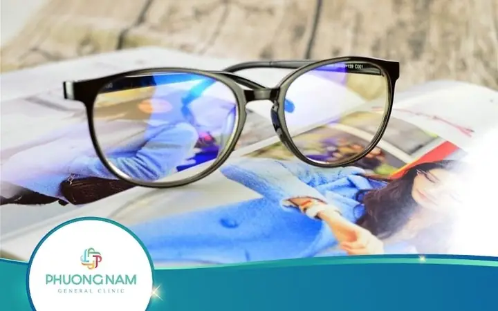 Cắt Mắt Kính Không Độ Bao Nhiêu Tiền? Phân Tích Chi Phí & Bảng Giá Cập Nhật