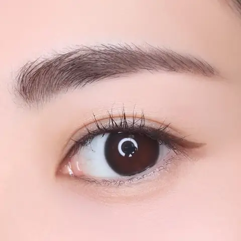 Chụp Kỷ Yếu Nên Đeo Lens Màu Gì