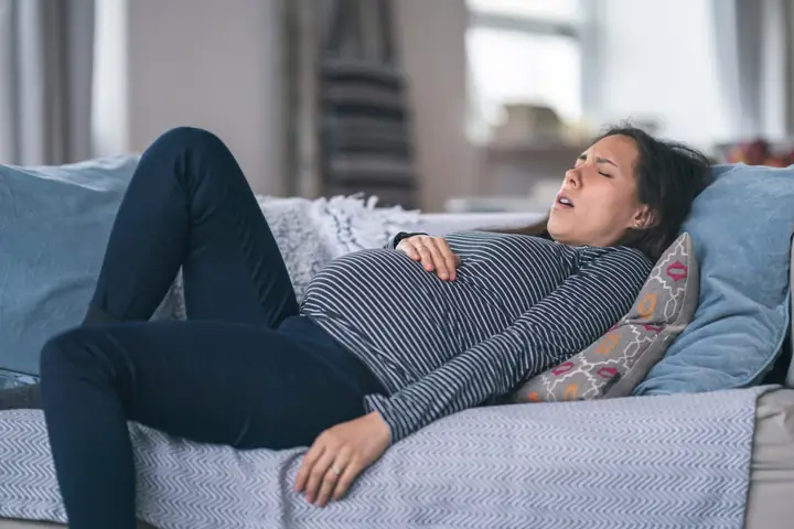 Đau Hông Bên Phải Khi Có Bầu: Nguyên Nhân, Cách Xử Lý Và Khi Nào Cần Đi Khám