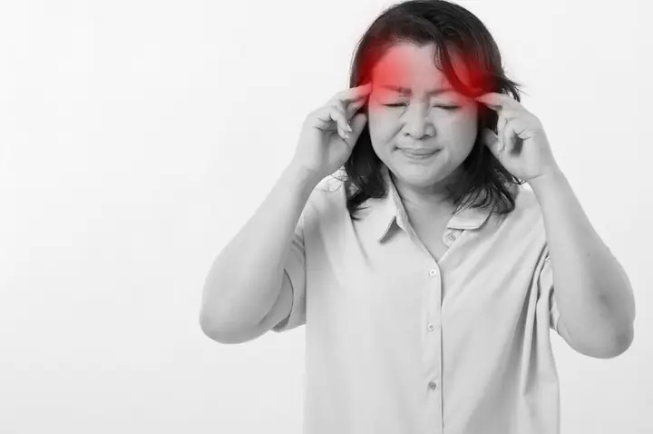 Dấu Hiệu Của Trúng Gió Là Gì?