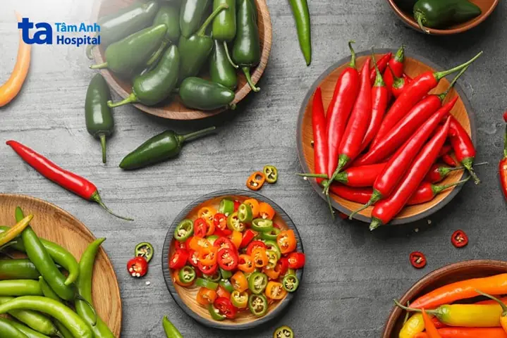 Đau Mắt Đỏ Kiêng Ăn Gì? Danh Sách Thực Phẩm Cần Tránh