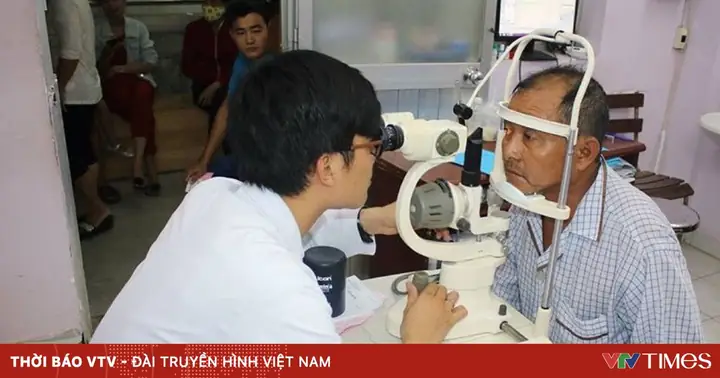 Dị Vật Bay Vào Mắt: Hướng Dẫn Xử Lý Đúng Cách Để Tránh Tổn Thương Nghiêm Trọng