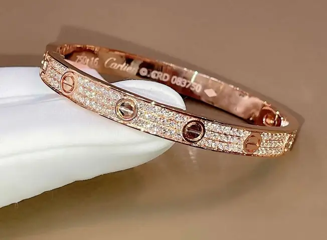 Top 10 Mẫu Vòng Cartier Chính Hãng Và Giá Cả Cập Nhật 2026
