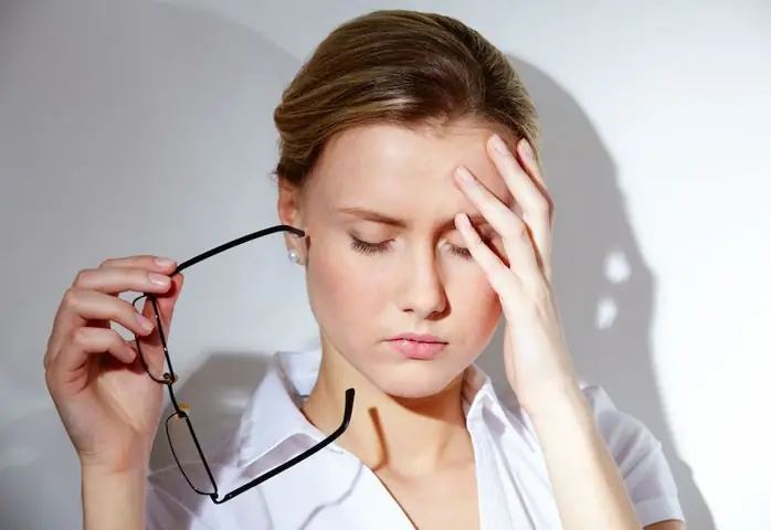 Giảm Thị Lực Mắt Trái: Nguyên Nhân, Triệu Chứng Và Cách Hỗ Trợ