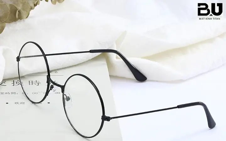 Kính Nobita Hợp Với Khuôn Mặt Nào? Top 7 Mẫu Đẹp Nhất 2026