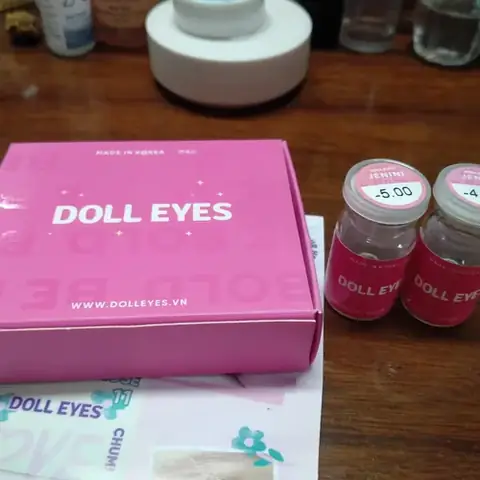 Đánh Giá Lens Dùng 1 Lần: Tối Ưu Sức Khỏe Mắt Hay Tiết Kiệm Chi Phí?