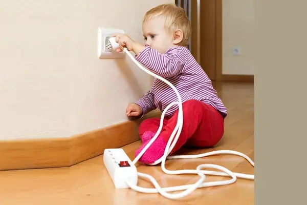 Mơ Bị Điện Giật Là Điềm Gì? Giải Mã Chi Tiết Theo Dân Gian Và Khoa Học
