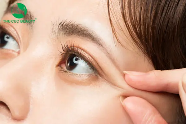 Đuôi Mắt Dài: Ý Nghĩa Nhân Tướng Học, Tính Cách & Vận Mệnh