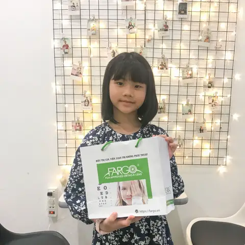 Ortho K Giá Bao Nhiêu? Phân Tích Chi Phí Và Đánh Giá Toàn Diện