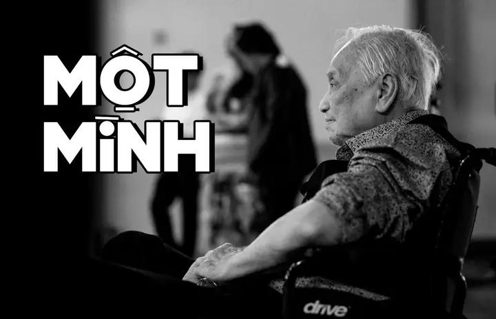 Sáng Trưa Khuya Tối Nhìn Quanh Một Mình