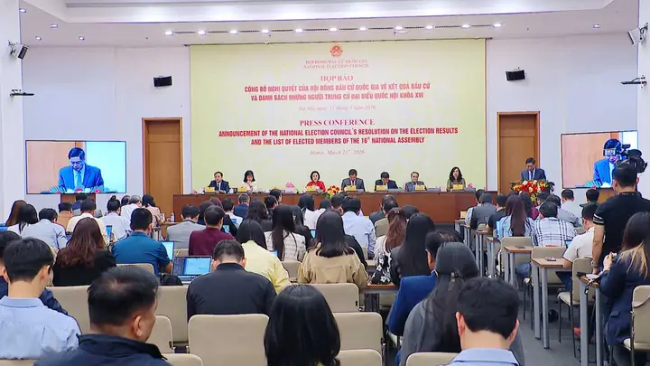 Hội Quán Tiếu Lâm: Chương Trình Hài Kịch Nổi Tiếng Với Sự Góp Mặt Của Hoài Linh, Chí Tài
