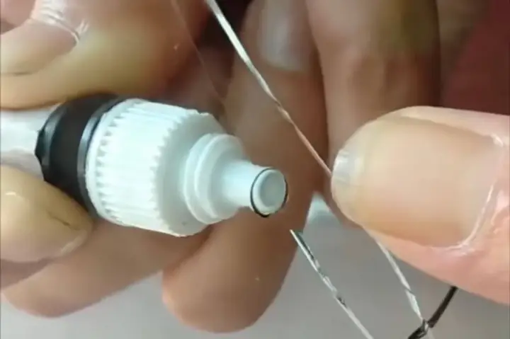 Hướng Dẫn Xóa Vết Nứt Kính Tại Nhà: Cách Làm Đúng Kỹ Thuật Và An Toàn