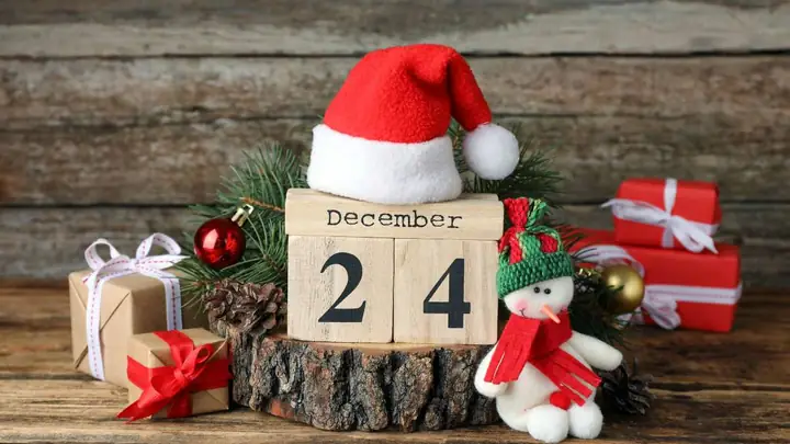 24 12 Là Ngày Gì