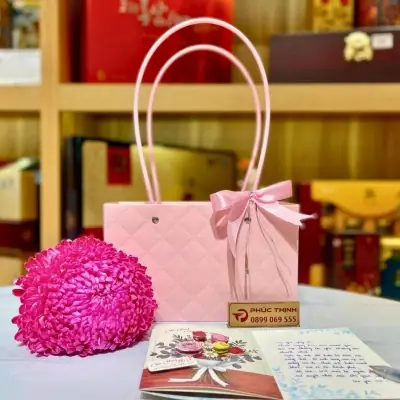 8/3 Nên Tặng Quà Gì? 20 Gợi Ý Ý Nghĩa, Thiết Thực