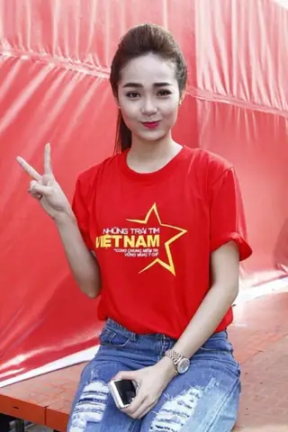 Áo Đồng Phục Cờ Đỏ Sao Vàng