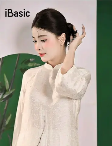 Áo Lót Mặc Áo Dài: Hướng Dẫn Chọn Kiểu Dáng Và 8 Lưu Ý Vàng Áo Lót Mặc Áo Dài: Hướng Dẫn Chọn Kiểu Dáng Và 8 Lưu Ý Vàng