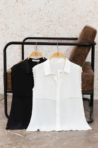Áo Sơ Mi Sát Nách: Đánh Giá Chi Tiết Ưu Điểm & Nhược Điểm