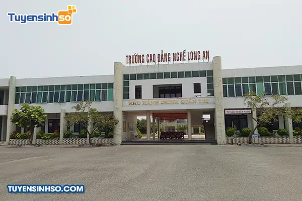 Cao Dang Nghe Long An