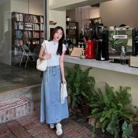 Chân Váy Bò Dài Mặc Với Áo Gì