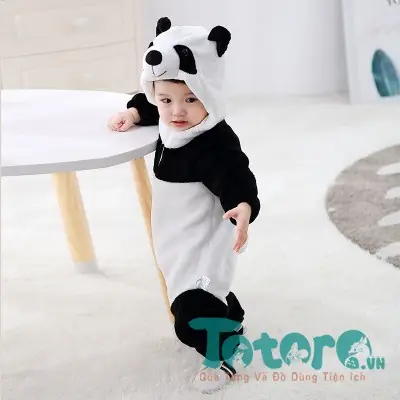 Con Gấu Và Em Bé