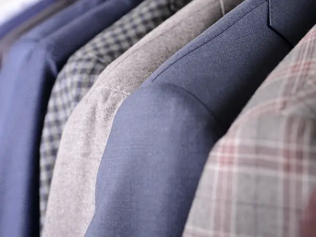 Sự Khác Biệt Giữa Blazer Và Áo Vest: Hướng Dẫn Chọn Mặc Đúng Chuẩn
