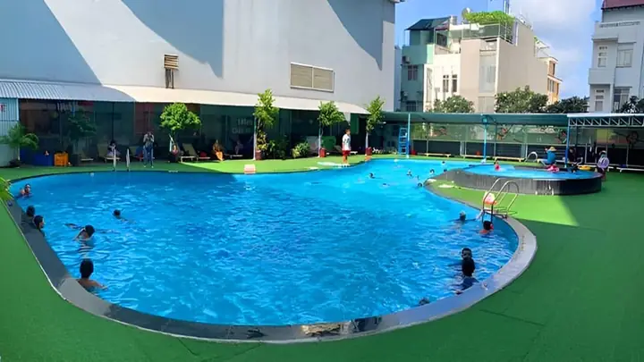 Hồ Bơi Quận Tân Phú: 10+ Địa Điểm Đẹp, An Toàn Và Chất Lượng Cao
