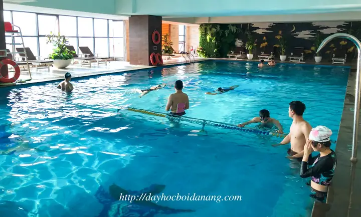 Học Bơi Ở Đà Lạt