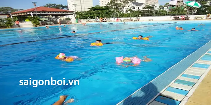 Học Bơi Quận 9: Cẩm Nang Chọn Trung Tâm Uy Tín & Học Phí Tham Khảo