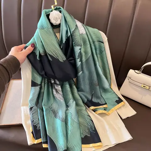 Khăn Choàng Lụa Cao Cấp