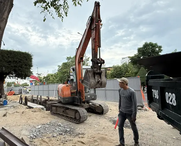 Cải Tạo Đường Lê Thánh Tôn Nha Trang: Hạ Ngầm Hệ Thống Cáp, Nâng Cấp Vỉa Hè