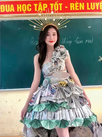 Những Bộ Váy Tái Chế