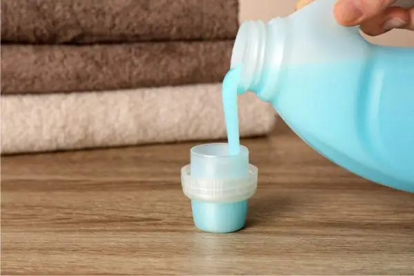 Nước Xả Vải Bị Vón Cục