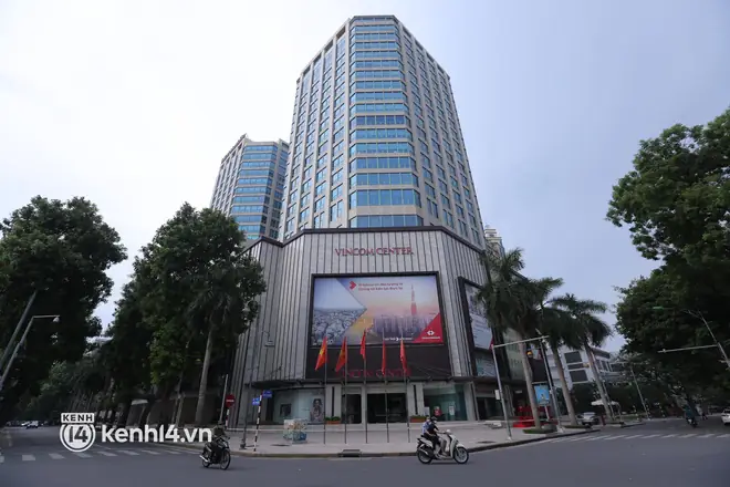 Phong Toả Vincom Bà Triệu