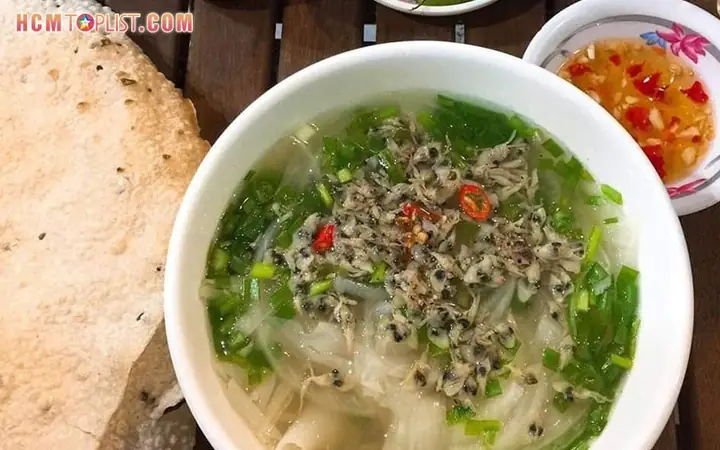 Quán Quảng Ngãi Ở Sài Gòn