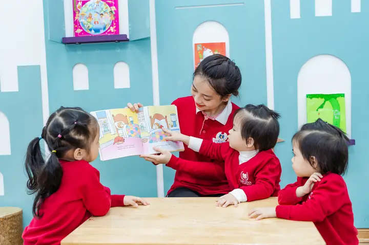 Sách Cho Bé 2 Tuổi: Cẩm Nang Toàn Diện Cho Phụ Huynh