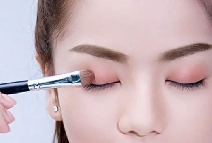 Sau Cắt Mí Bao Lâu Thì Trang Điều Được? Bảng Thời Gian Chi Tiết