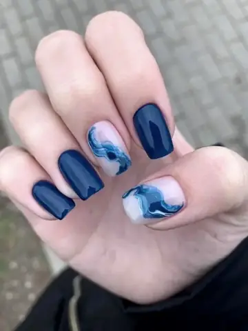 Sơn Móng Tay Màu Xanh Nước Biển
