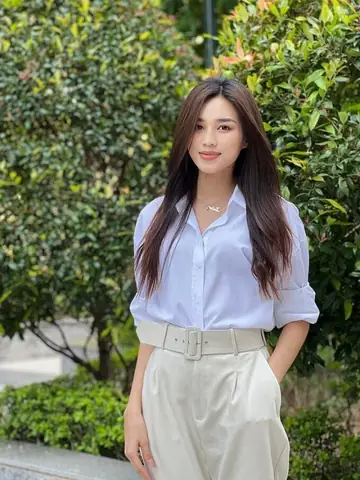 Thời Trang Không Mặc Quần Áo