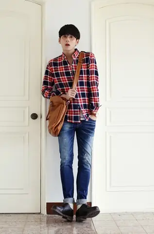 Thời Trang Nam Sinh Viên: Hướng Dẫn Chọn Đồ Hợp Phong Cách Và Túi Tiền