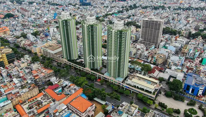 Thuận Kiều Plaza Quận 5: Sự Sa Sút Của Một Biểu Tượng Bất Động Sản Thời Đại