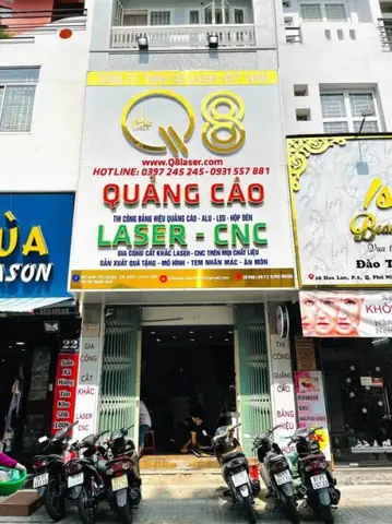 Tiệm Quảng Cáo Gần Đây