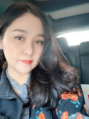 Tự Long Có Mấy Vợ