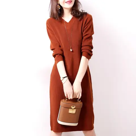 Đánh Giá Chi Tiết Váy Len Suông Dáng Dài: Item Must-have Mùa Đông Có Thực Sự Đáng Mua?